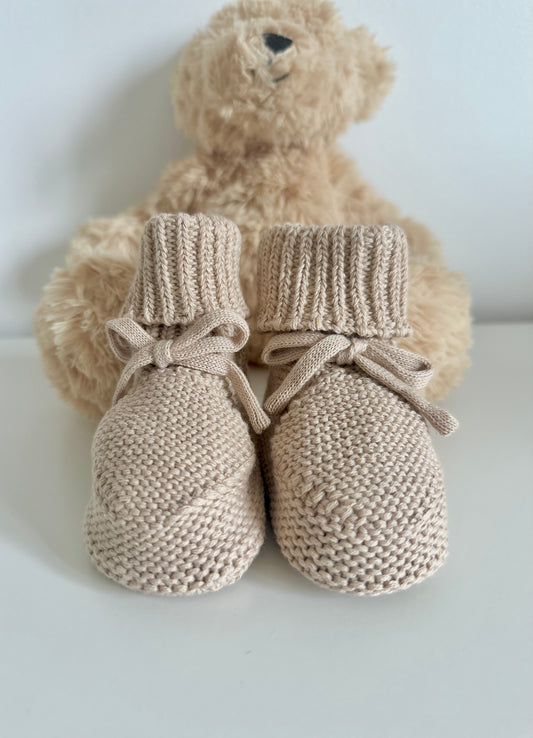 Chaussons bébé coton tricot doux unisexe beige Noa - Mini Giu Paris
